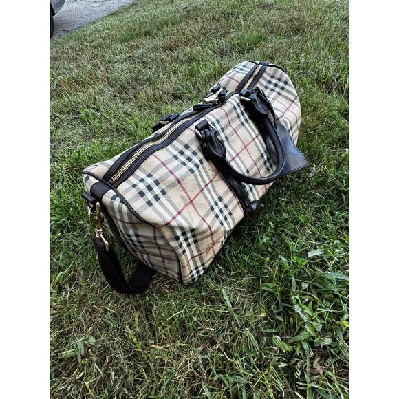 Burberry House Check Canvas/Leather Duffel Bag – Unused, Dust Bag Included - Picture 4 of 10
